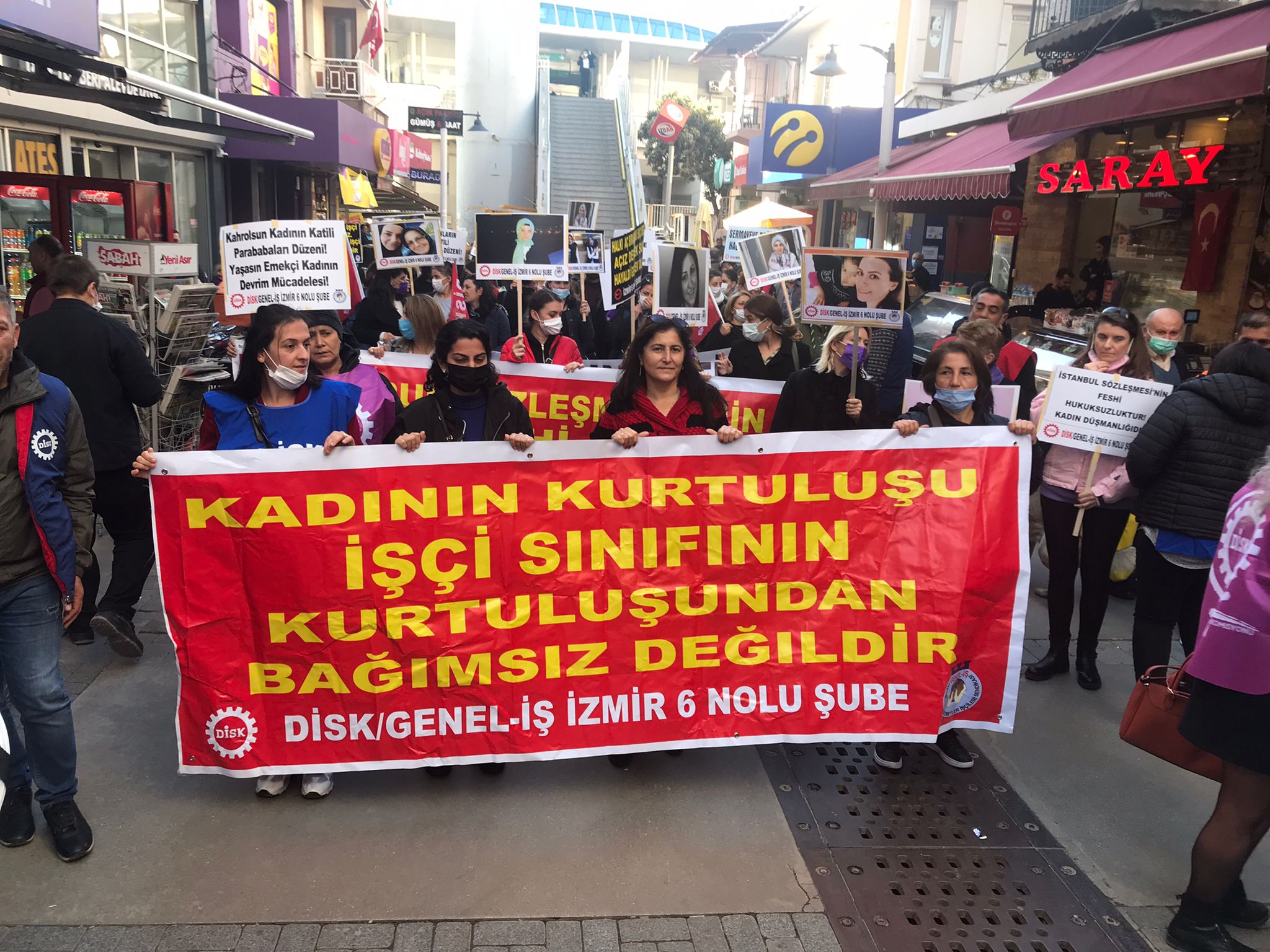 Bayraklı'da işçilerden hükümet protestosu 3