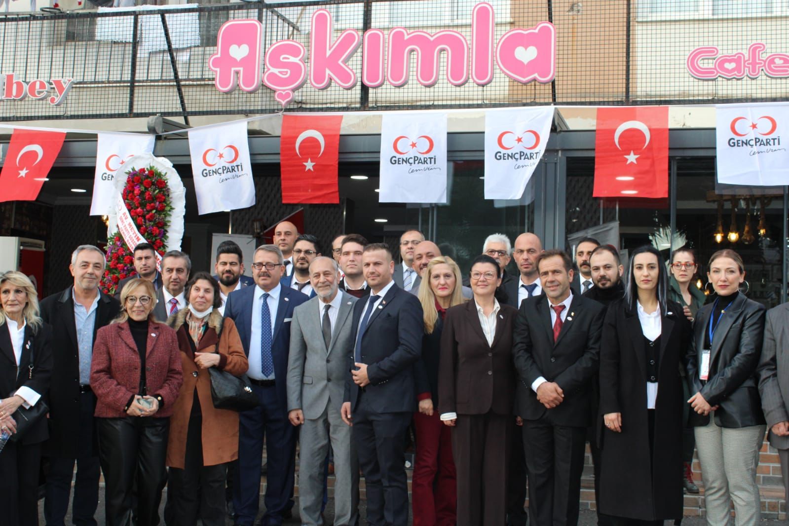 Bayraklı'da Ahmet Demir güven tazeledi 5