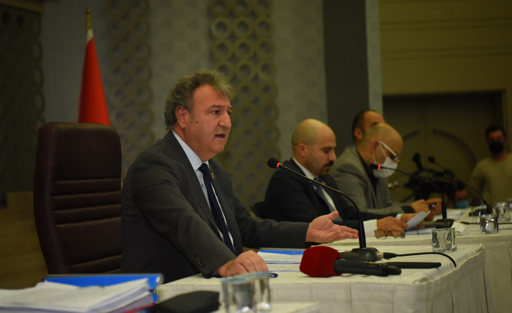 Bornova'da 2022'nin ilk meclis toplantısı yapıldı 1