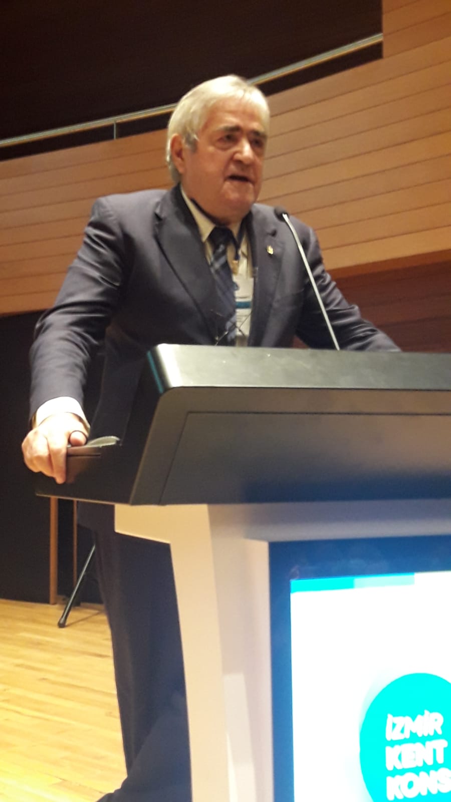 İzmir Kent Konseyi'nin yeni başkanı belli oldu 1