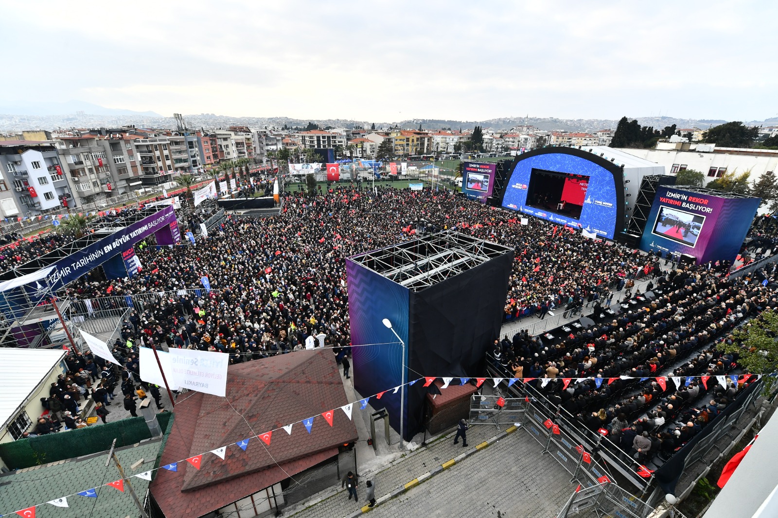 Soyer: "Ekonomik krizin tam ortasında İzmir tarihinin en büyük yatırımını başlatıyoruz" 12