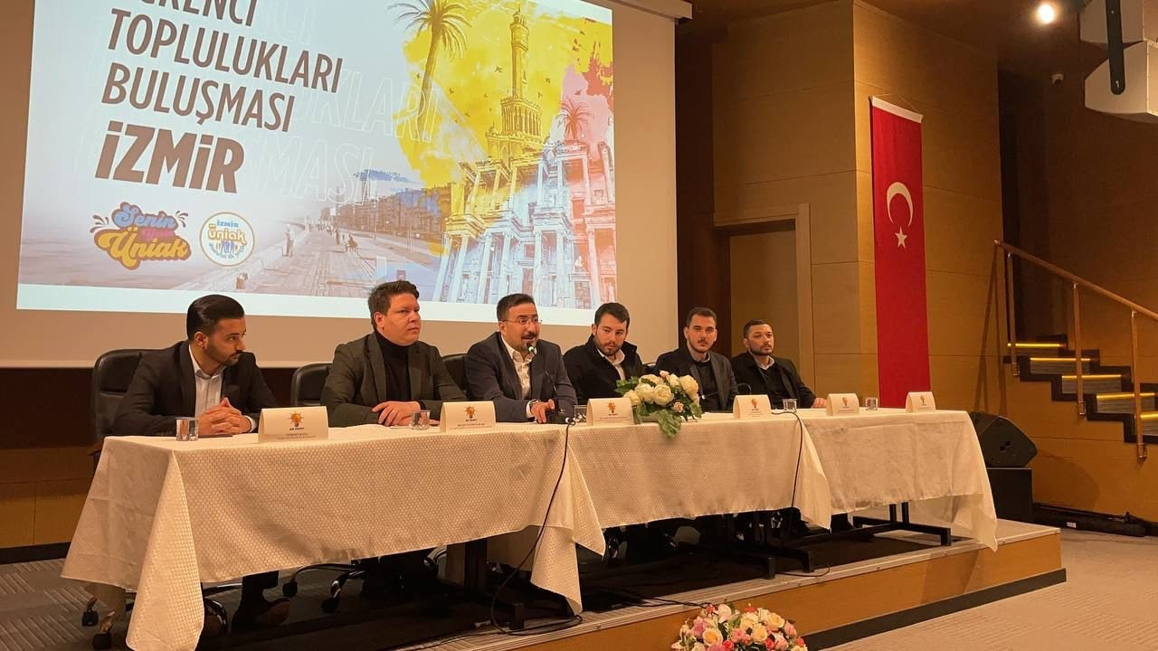 AK Gençlik İzmir'den ard arda ‘Gençlik Buluşmaları’ 1