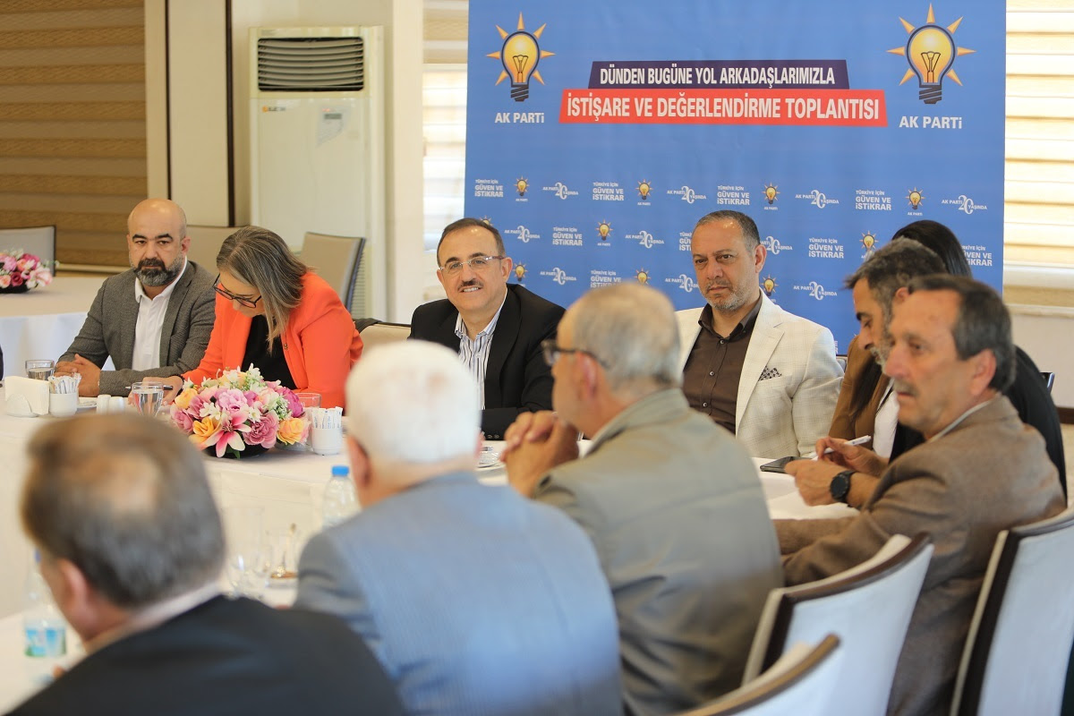 AK Parti İzmir’de dünden bugüne vefa toplantıları sürüyor 2