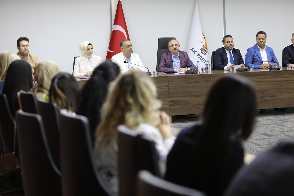 AK Parti İzmir İl Başkanı Kerem Ali Sürekli;  “Milleti germekten usanmadılar!” 1