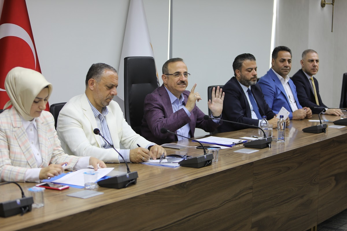 AK Parti İzmir İl Başkanı Kerem Ali Sürekli;  “Milleti germekten usanmadılar!” 2