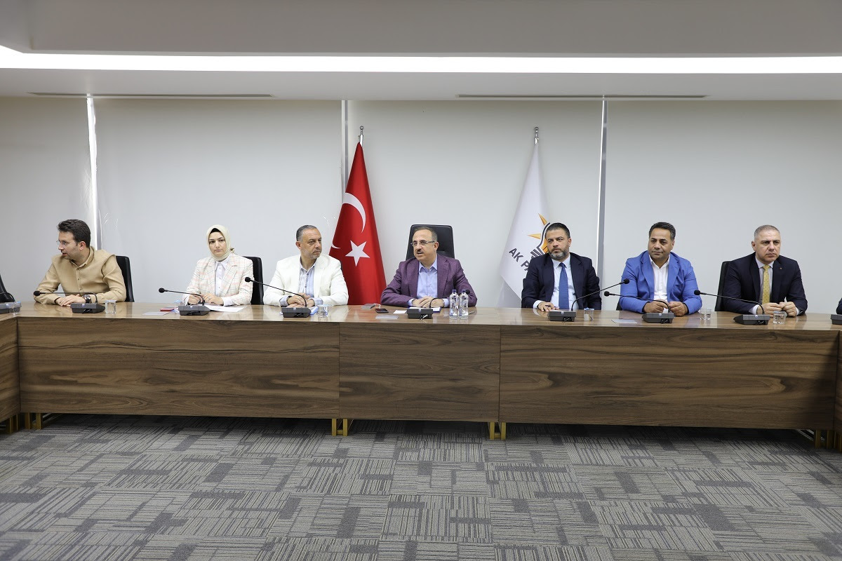 AK Parti İzmir İl Başkanı Kerem Ali Sürekli;  “Milleti germekten usanmadılar!” 3
