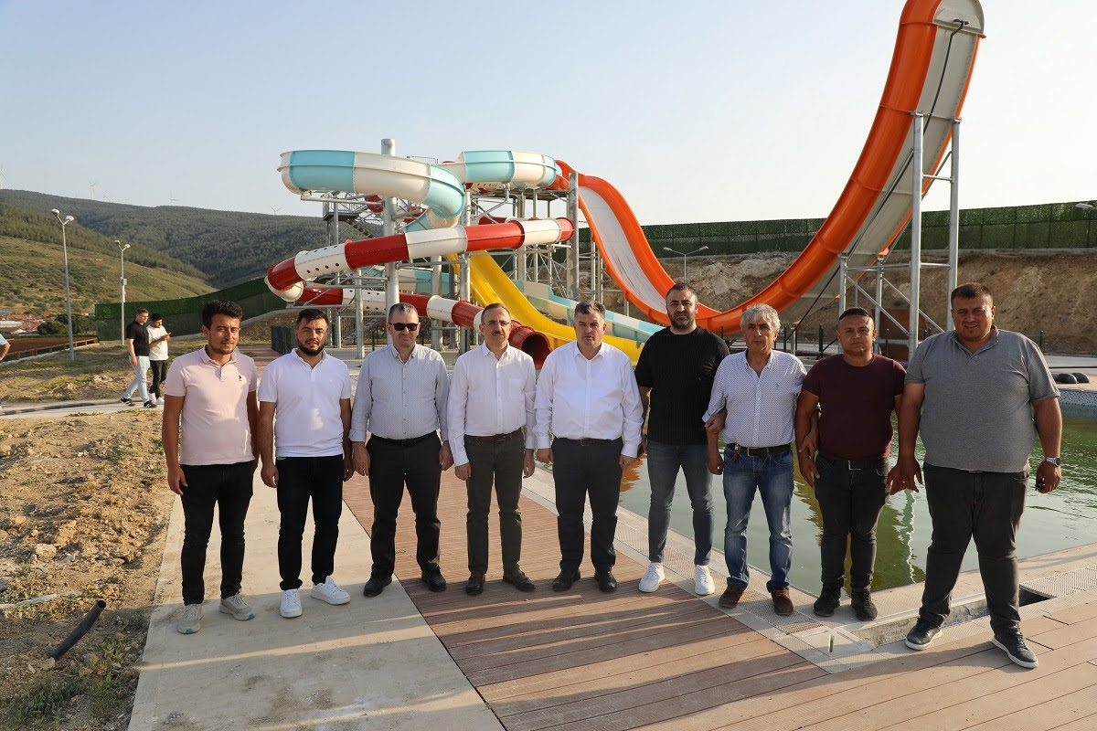 AK Parti İzmir İl Başkanı Kerem Ali Sürekli;  “Hizmet etmek, niyet ve inanç işidir.” 2