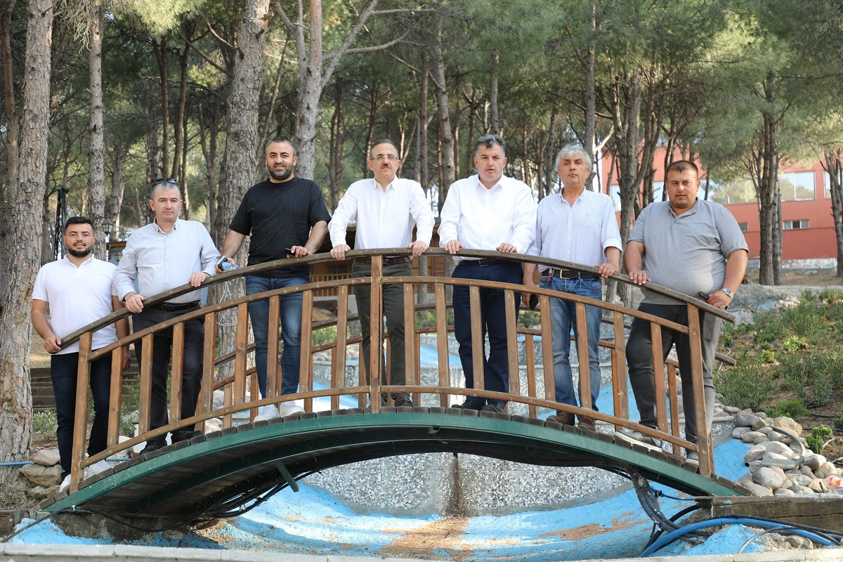 AK Parti İzmir İl Başkanı Kerem Ali Sürekli;  “Hizmet etmek, niyet ve inanç işidir.” 4