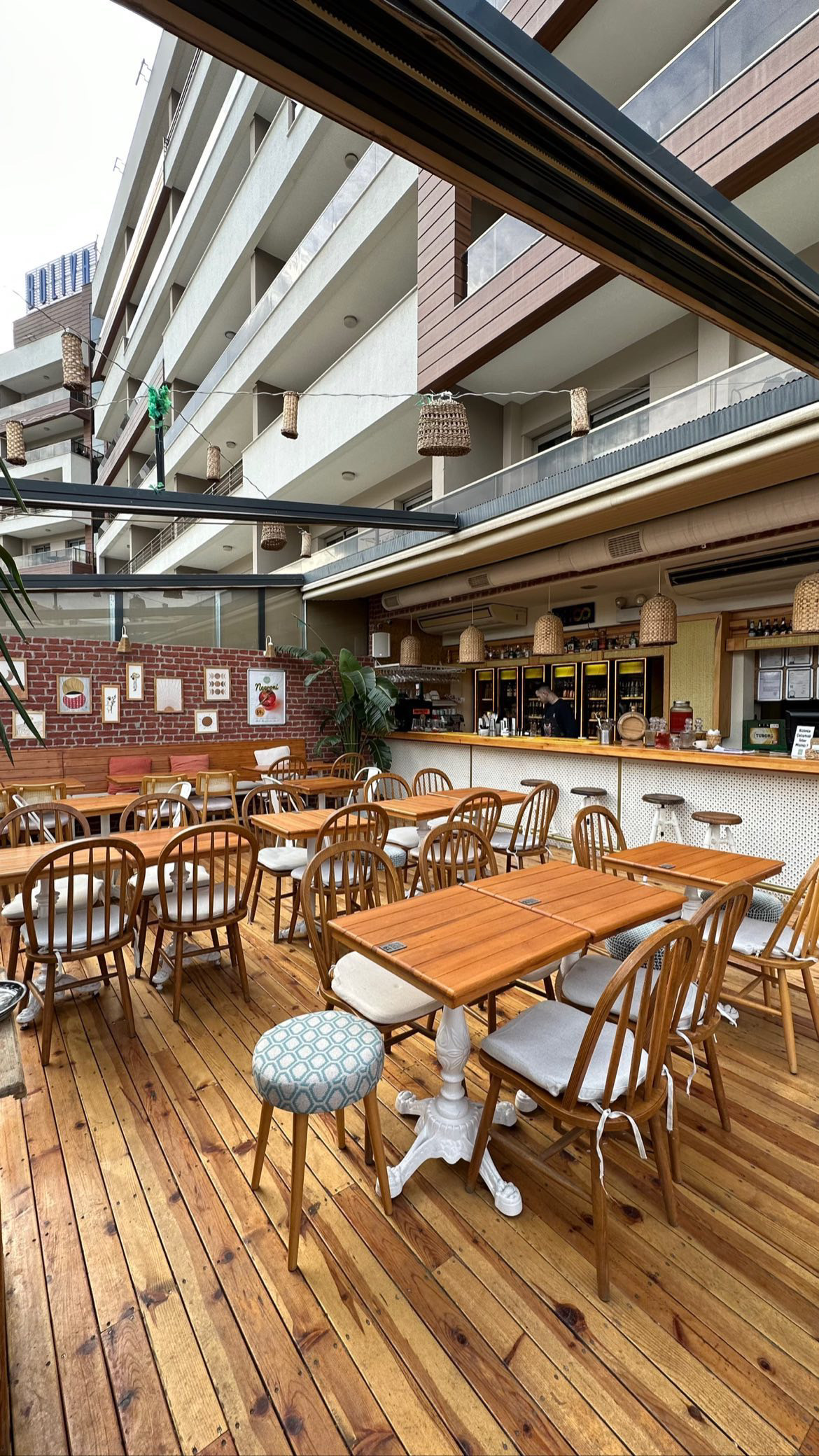 Başarılı iş insanı Hüseyin Başaran, Punt Antik Pub ile yine bir ilke imza atacak! 5
