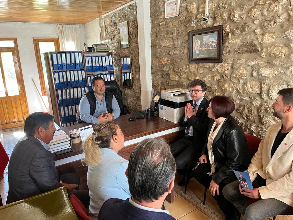 Yüksel Taşkın Karaburun'da konuştu 1