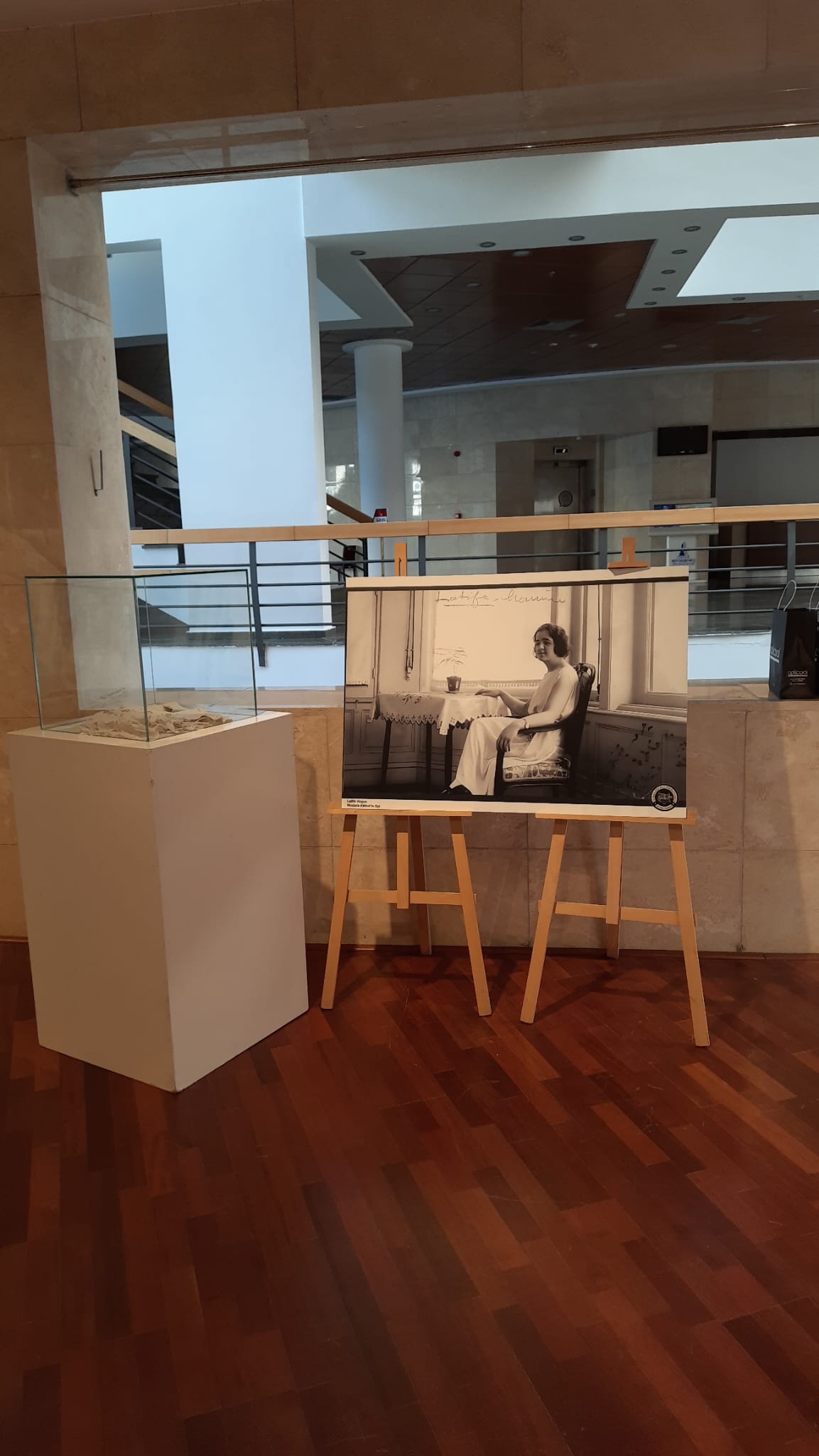 İzmir’in Aydınlığından Bir Bakış ile fotoğraf Sergisi 3