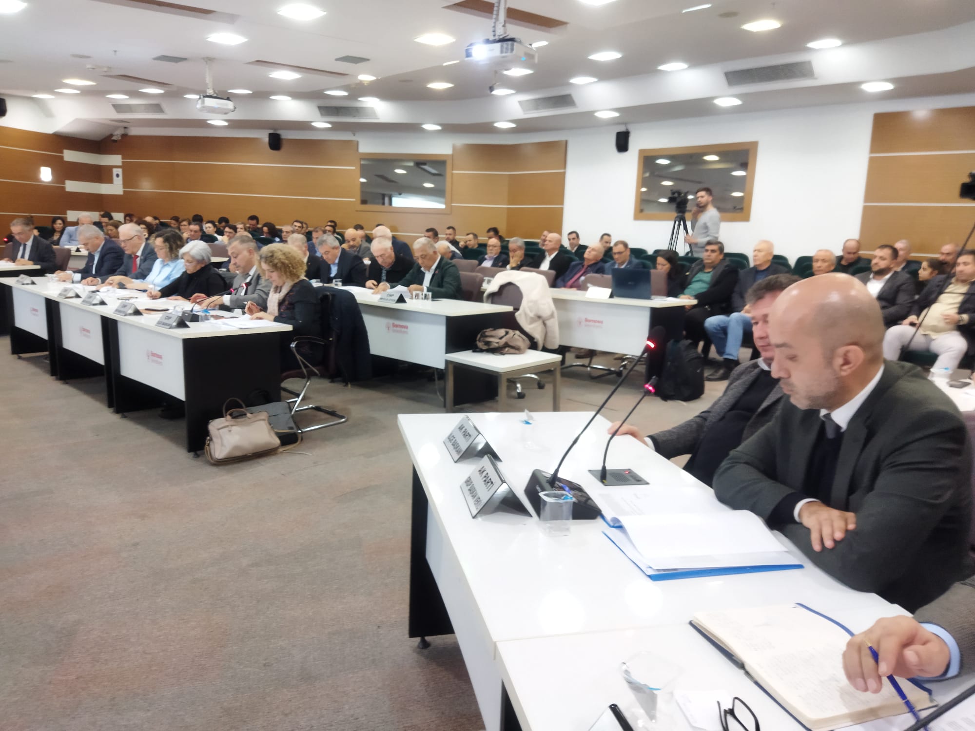 Bornova Belediye Meclisi’nde akaryakıt istasyonu tartışması 1