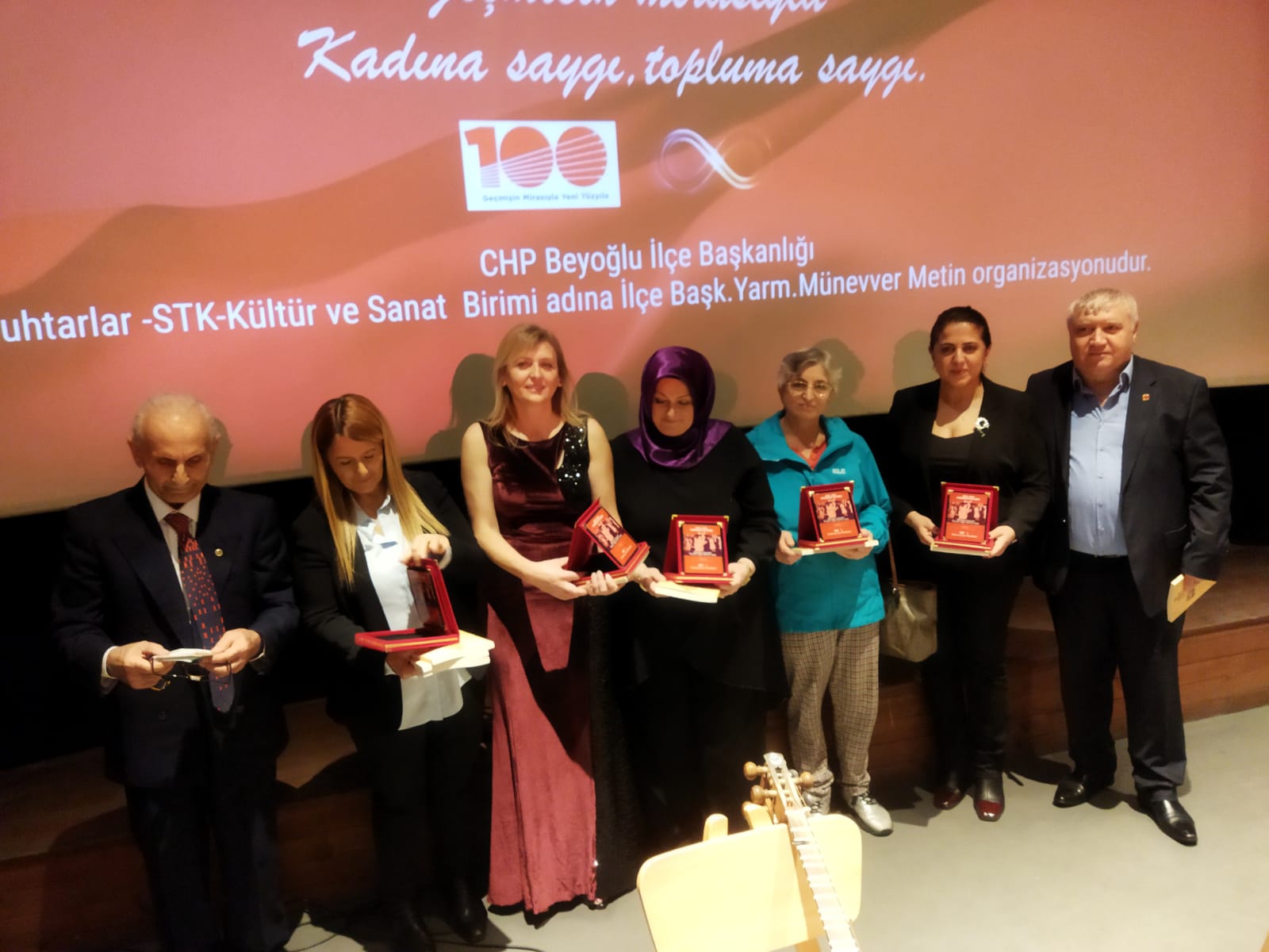 CHP Beyoğlu’nda “Cumhuriyet ve Kadın” paneli 5