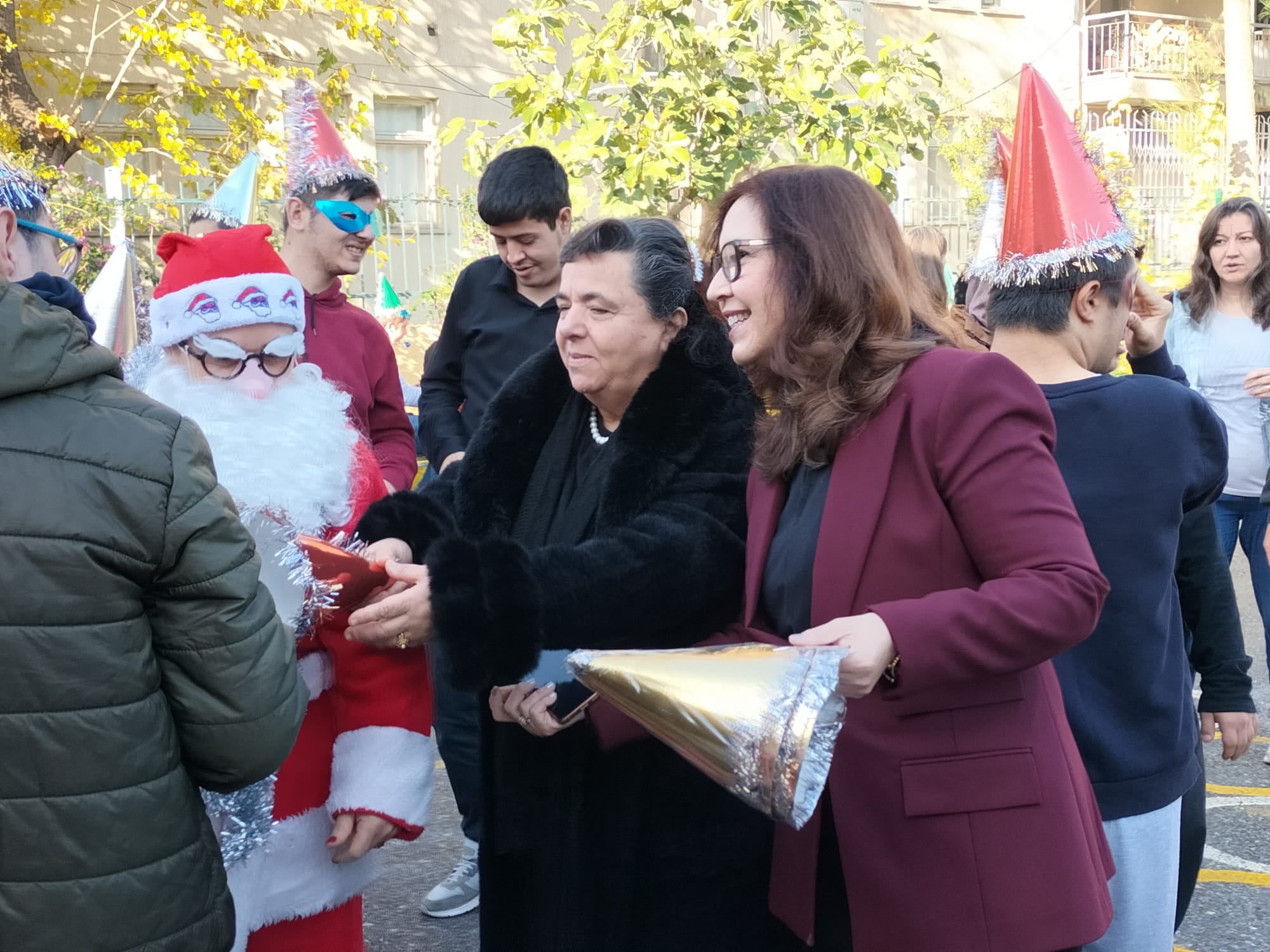 CHP Bornova Kadın Kolları, Özel Çocuklarla Yeni Yıl Coşkusu yaşadı 1