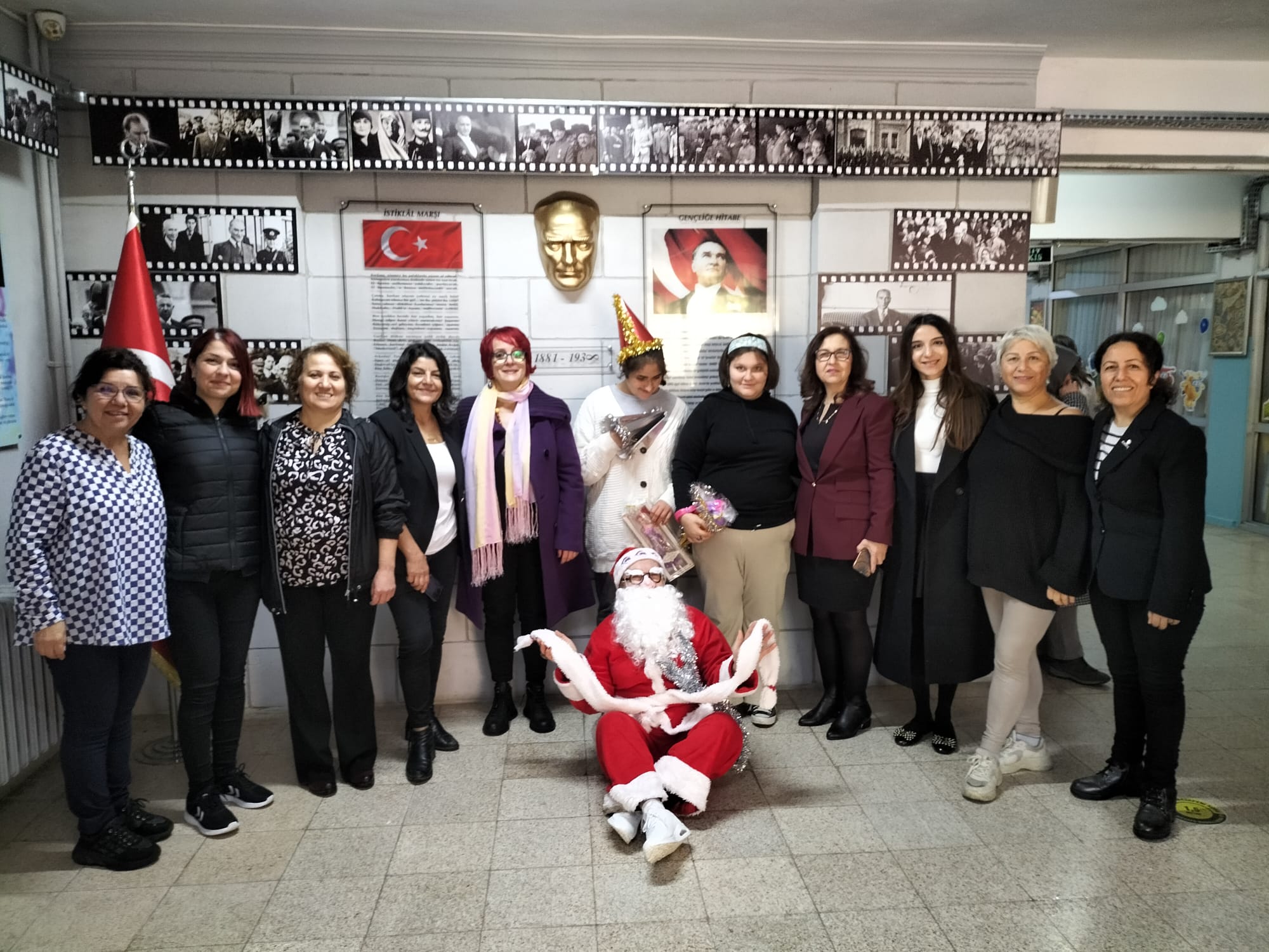 CHP Bornova Kadın Kolları, Özel Çocuklarla Yeni Yıl Coşkusu yaşadı 2