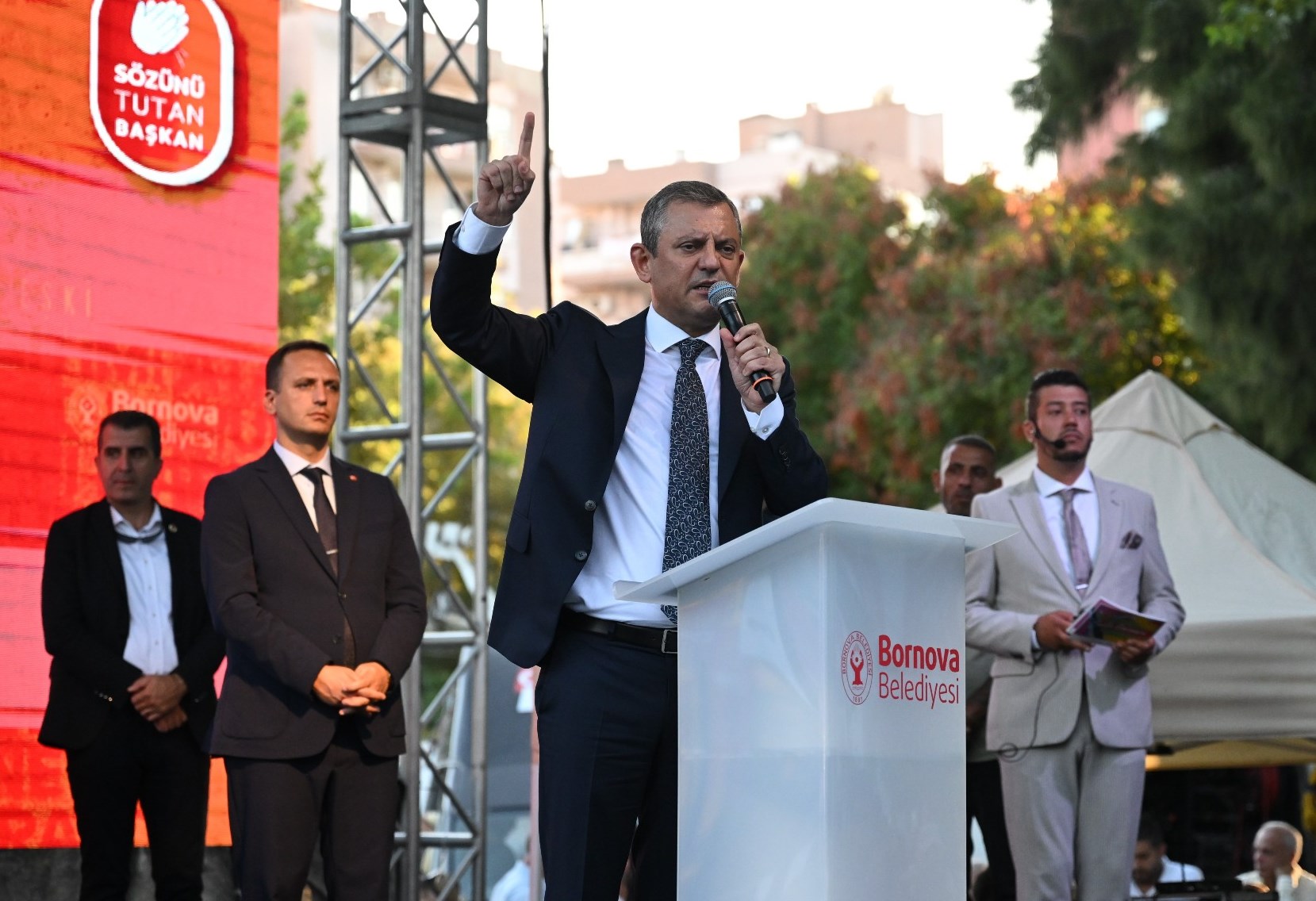 CHP Genel Başkanı Özger Özel Bornova’da 1