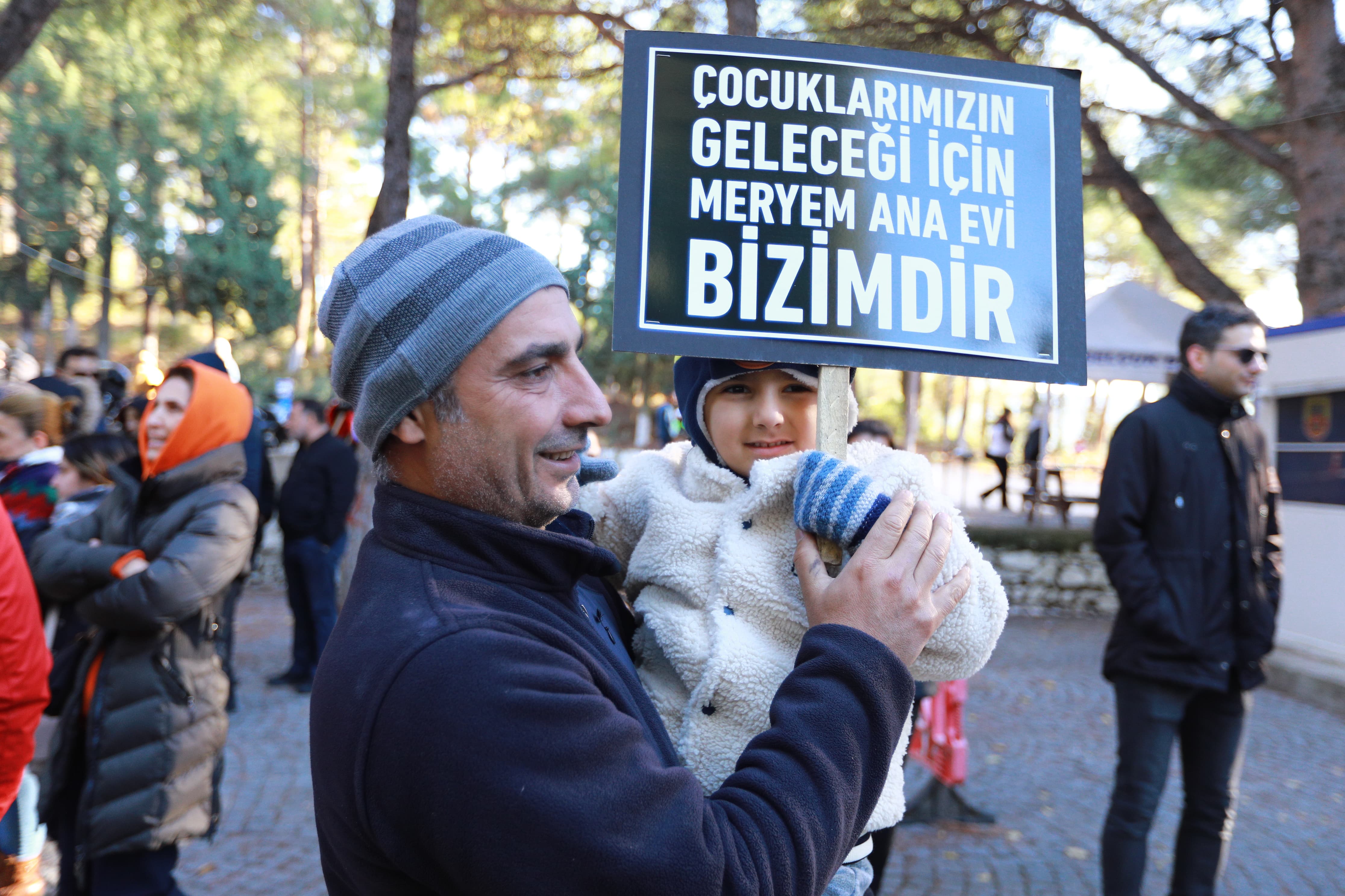Meryem Ana Evi’nde nöbet başladı: Sözleşme imzalanana kadar buradayı 1