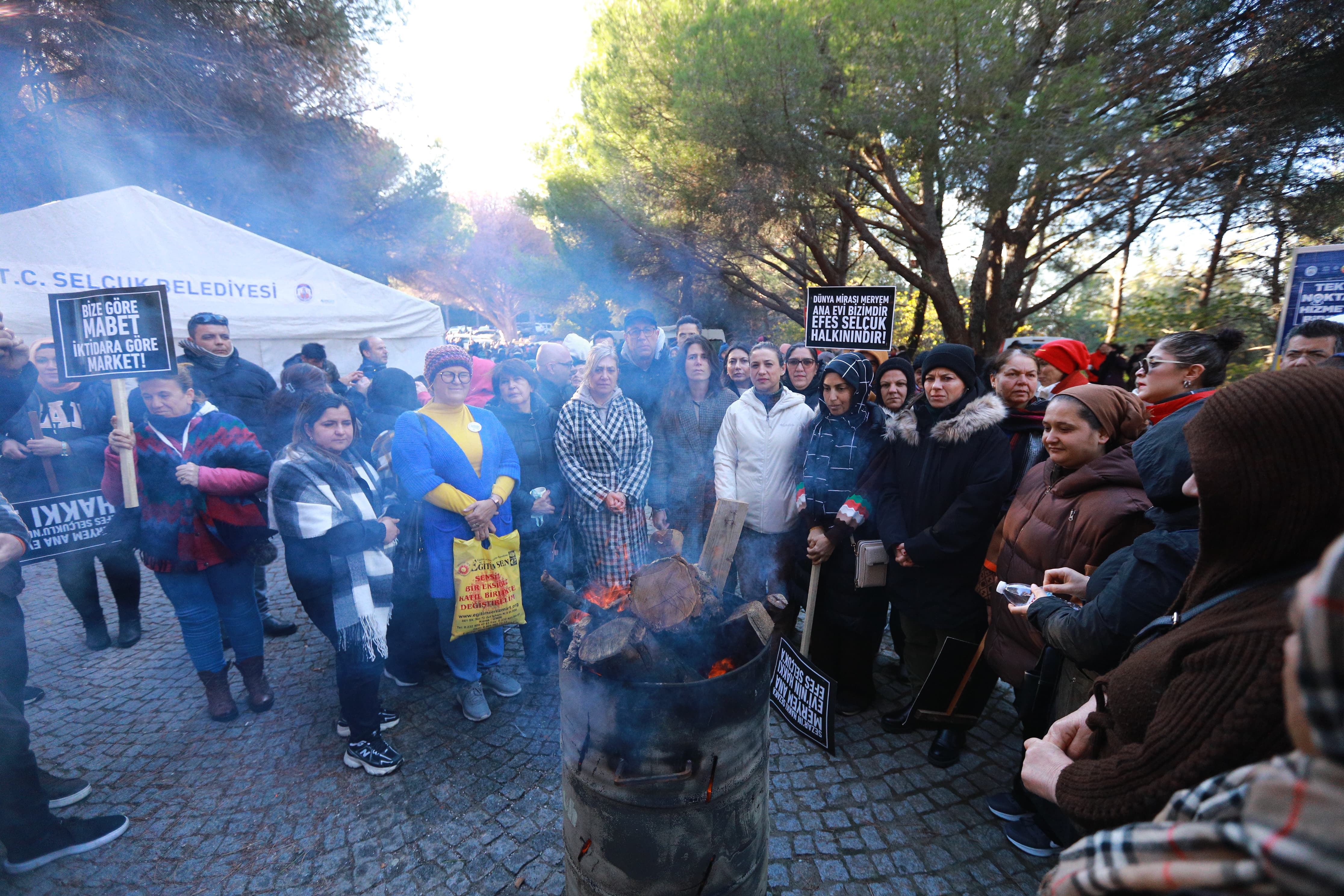 Meryem Ana Evi’nde nöbet başladı: Sözleşme imzalanana kadar buradayı 4