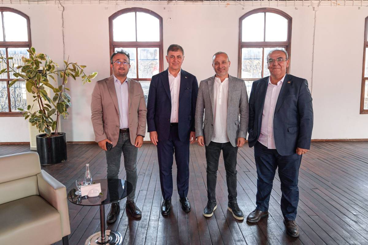 Tugay: O inşaatlar bitecek, herkese dairelerini teslim edeceğiz