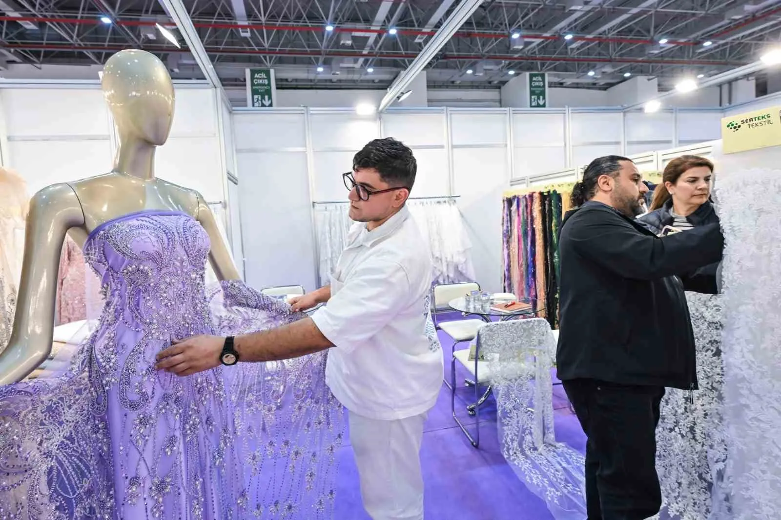 İzmir podyumlarında 2027 rüzgarı: Moda dünyasının kalbi Fashion Prime’da atıyor