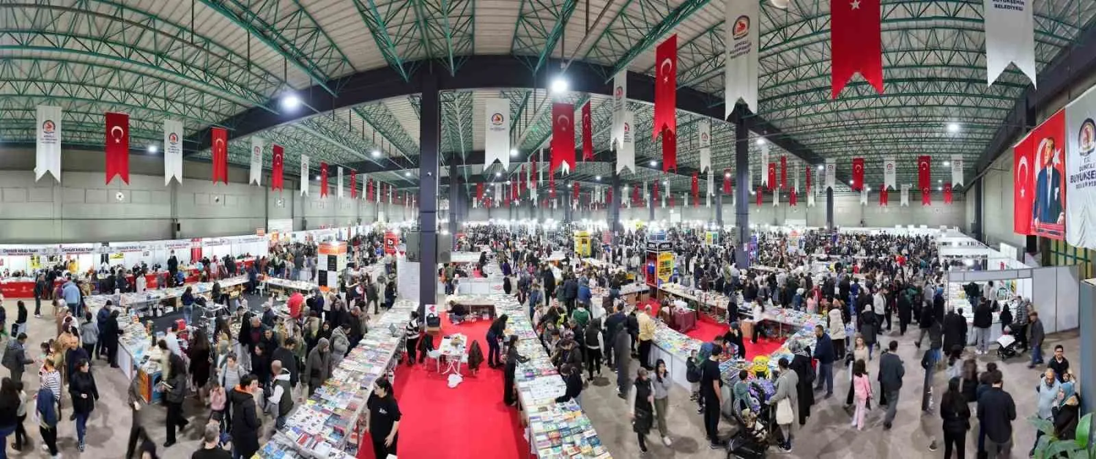 Denizli’de edebiyat şöleni başlıyor: 9 gün boyunca kitapların dünyasında yolculuk