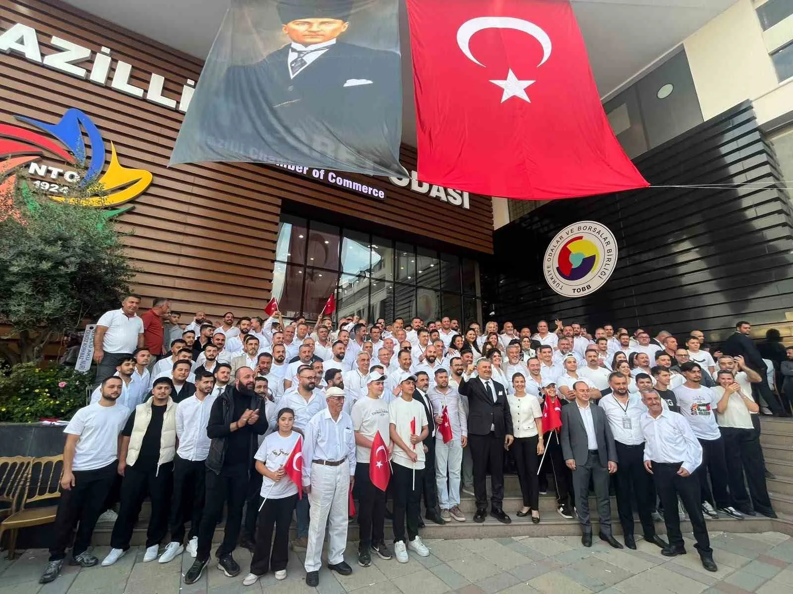 Nazilli iş dünyasında değişim rüzgarı: Sandıktan Özen Akgün çıktı