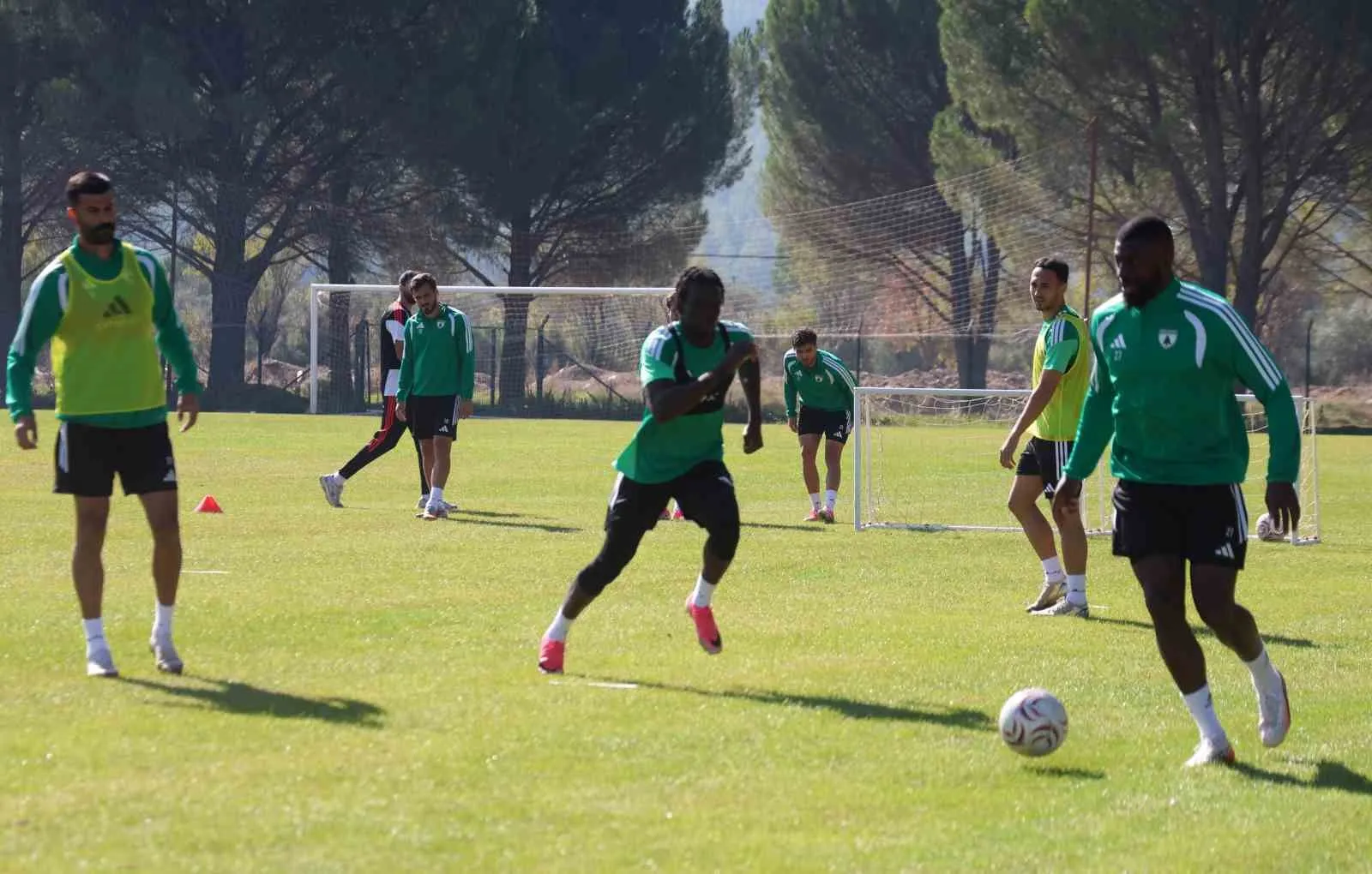 Yalçın Koşukavak'tan İstanbulspor mesaisi: Seriyi galibiyetle taçlandırmak istiyoruz