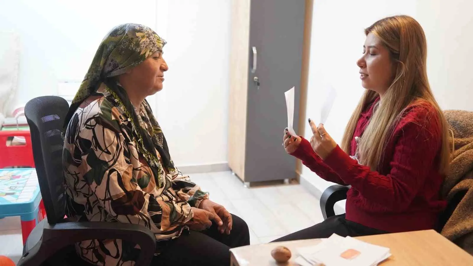 Yunusemre'de konuşma engelleri ücretsiz terapiyle aşılıyor
