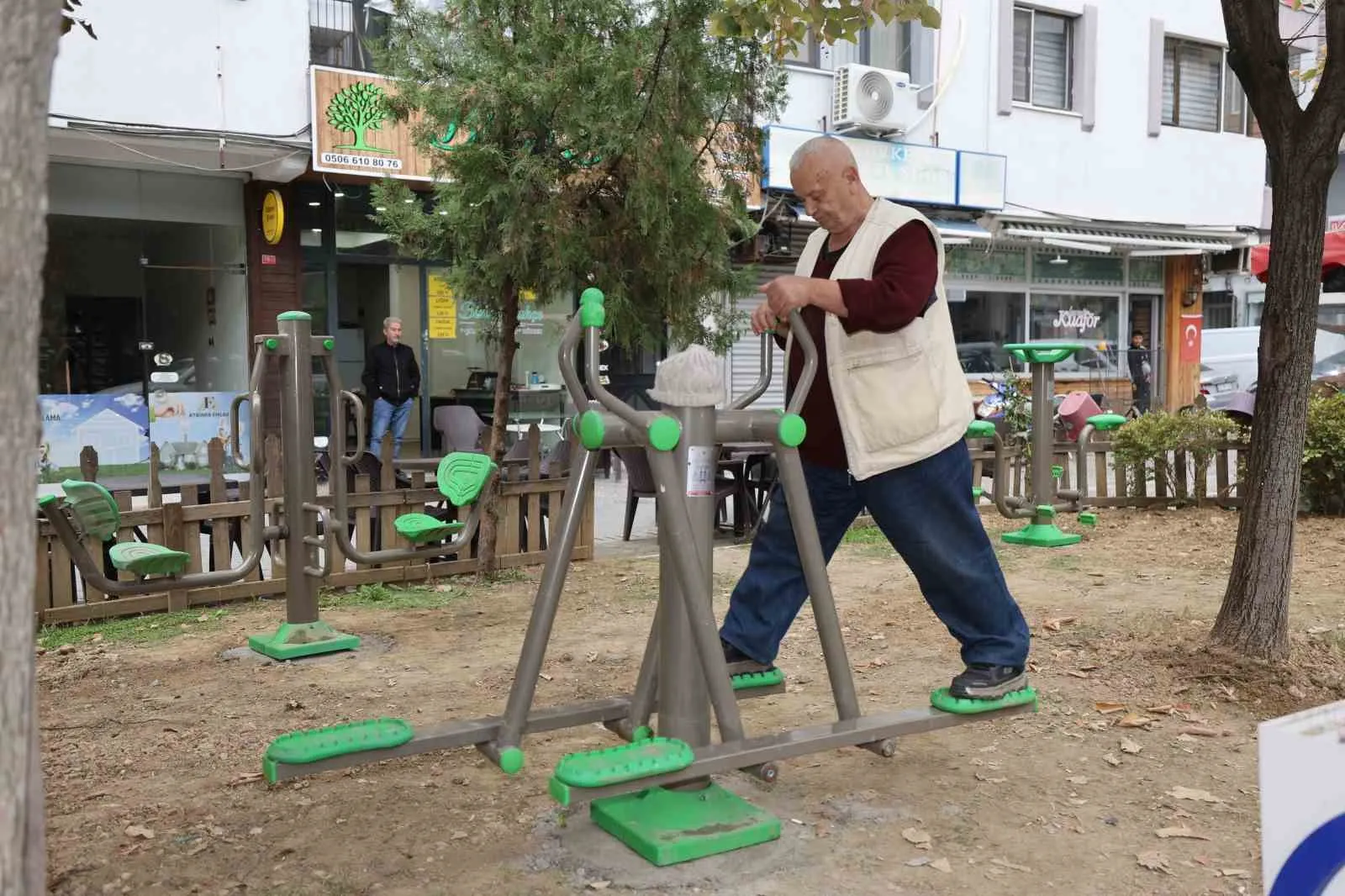 Yarhasanlar’da spor seferberliği: Mahalleli istedi, belediye yaptı