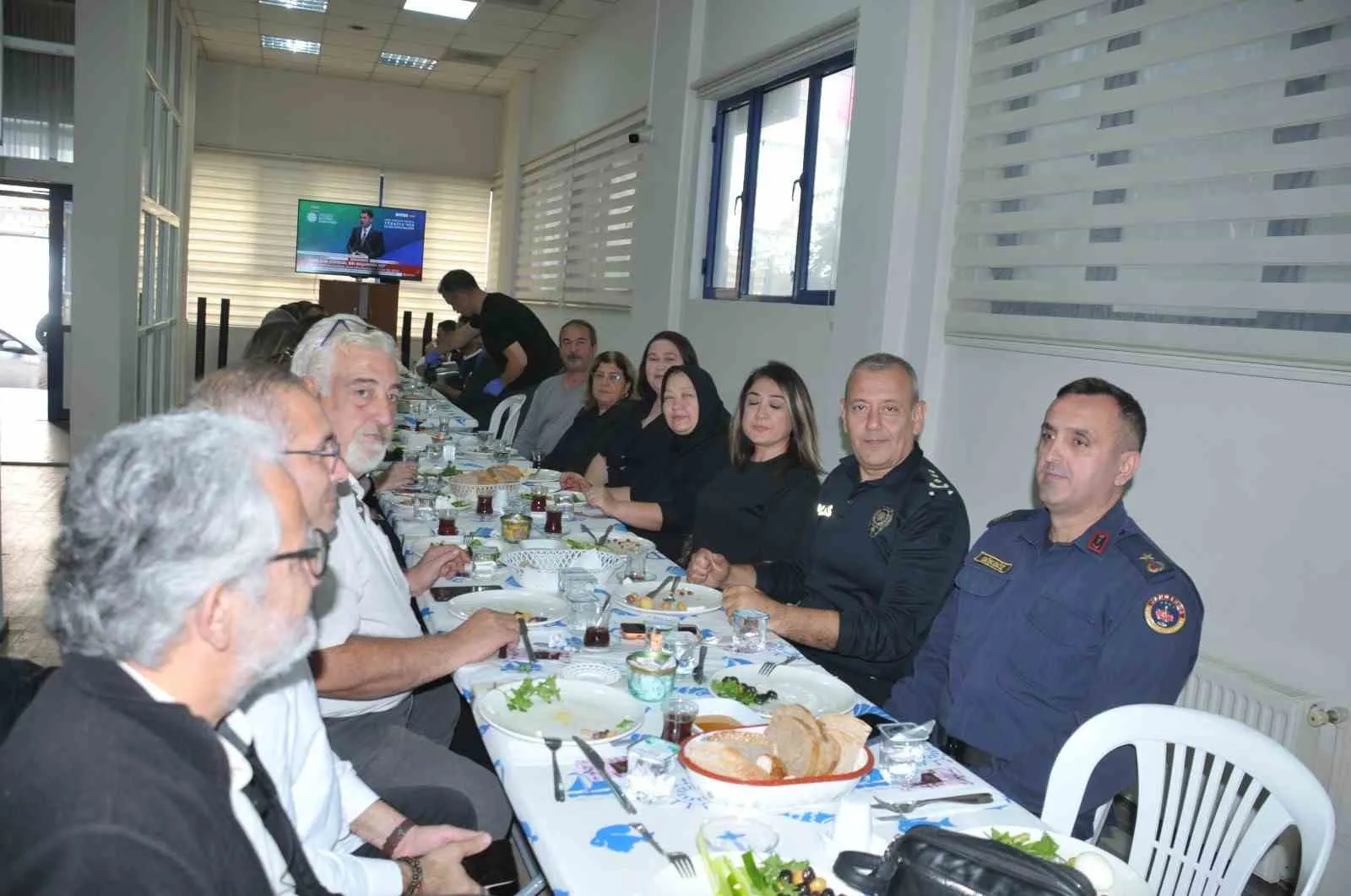 Aliağa'da güvenlik zirvesi: Mahallelerin huzuru için ortak akıl devrede