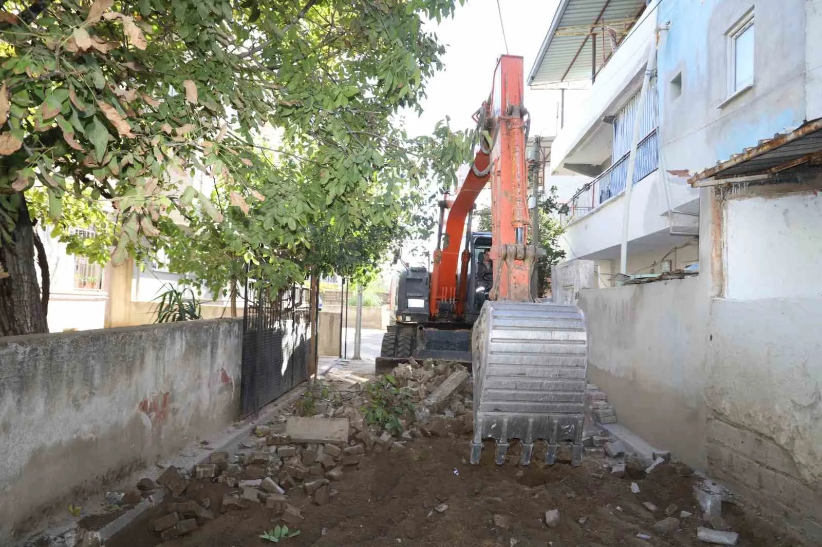 Nazilli'de beklenen dönüşüm başladı: Yeşil Mahalle'nin çehresi değişiyor