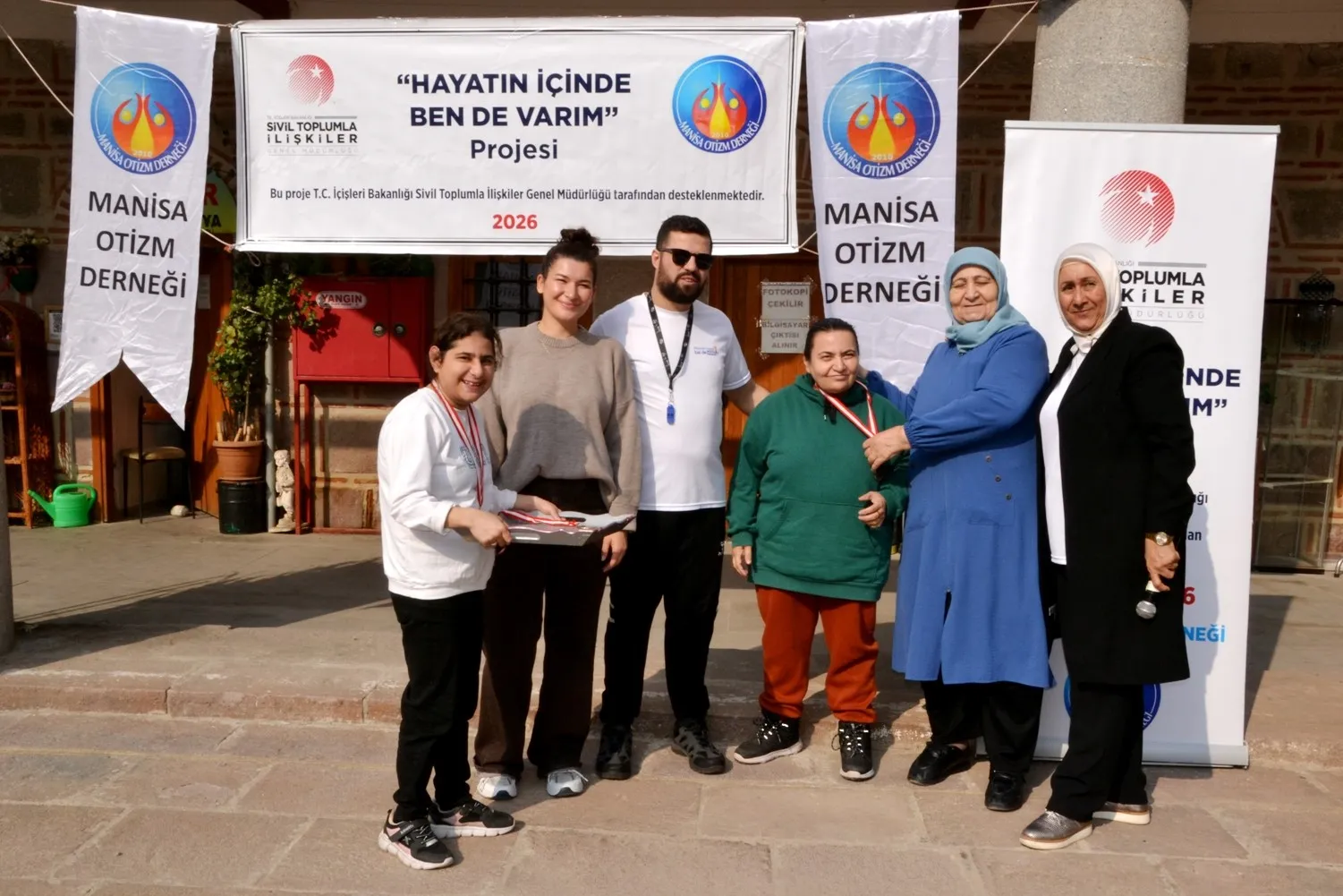 Madalyalar gülücüklerle buluştu: Özel çocuklardan unutulmaz kapanış töreni