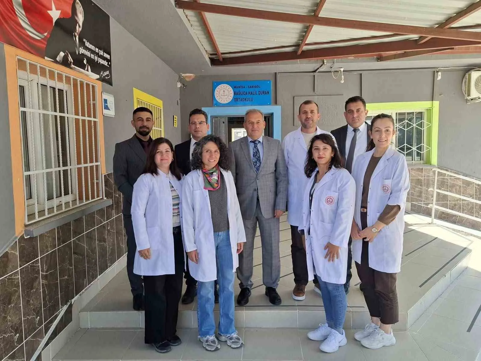Sarıgöl'de eğitimde hareketli günler: Öğrencilere anlamlı destek
