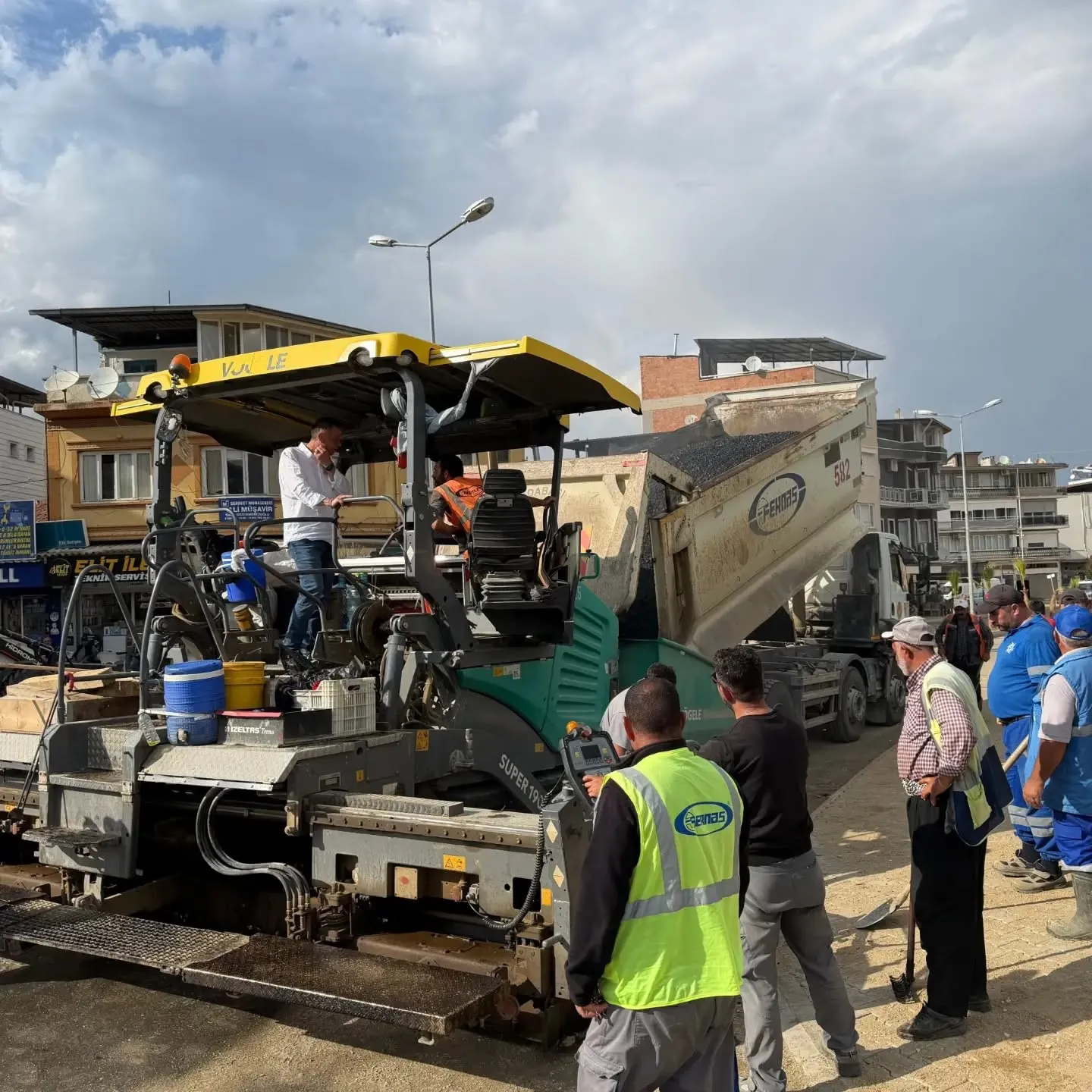 Yenipazar’da ulaşım seferberliği: Büyük Menderes Caddesi’nde dönüşüm başladı