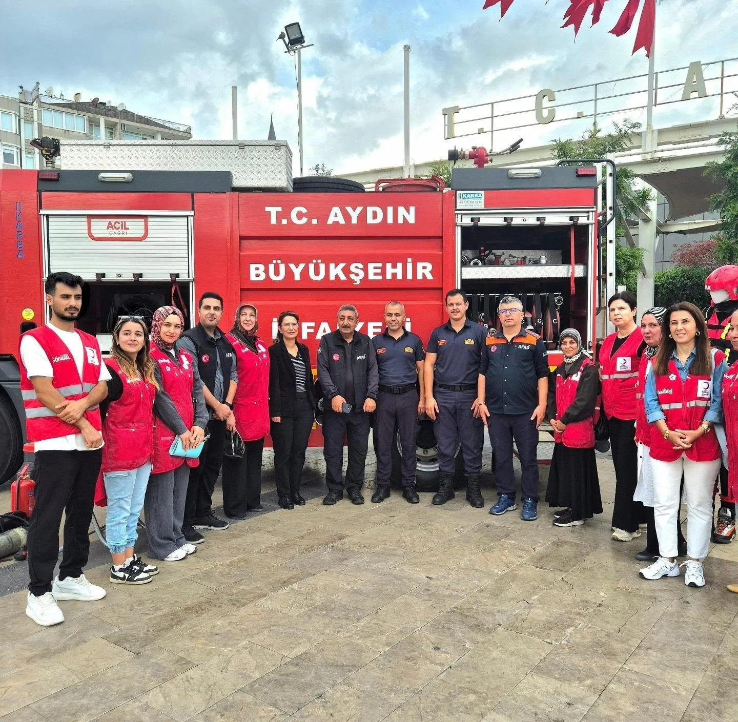 Aydın'da afet bilinci seferberliği: Meydanda uygulamalı eğitim