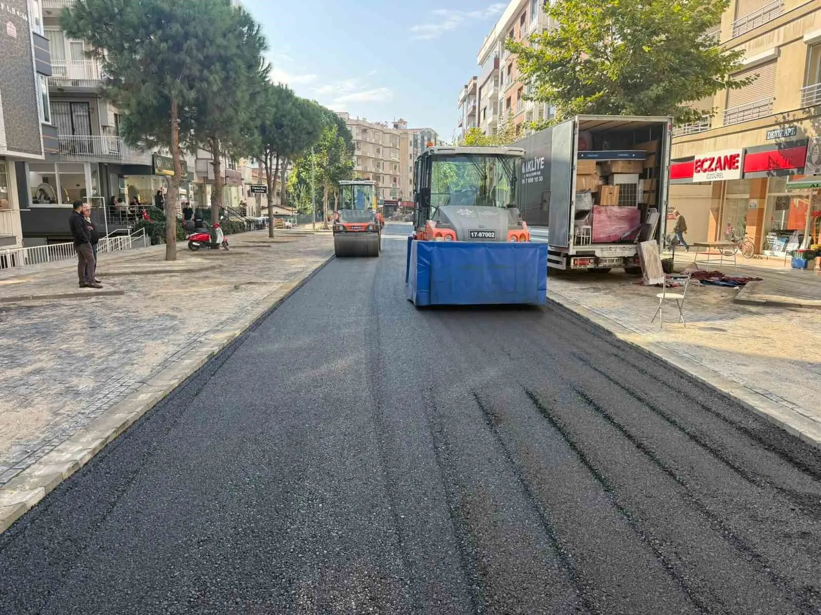 Aydın’ın dört bir yanında ulaşım seferberliği: Yollar modern standartlara kavuşuyor