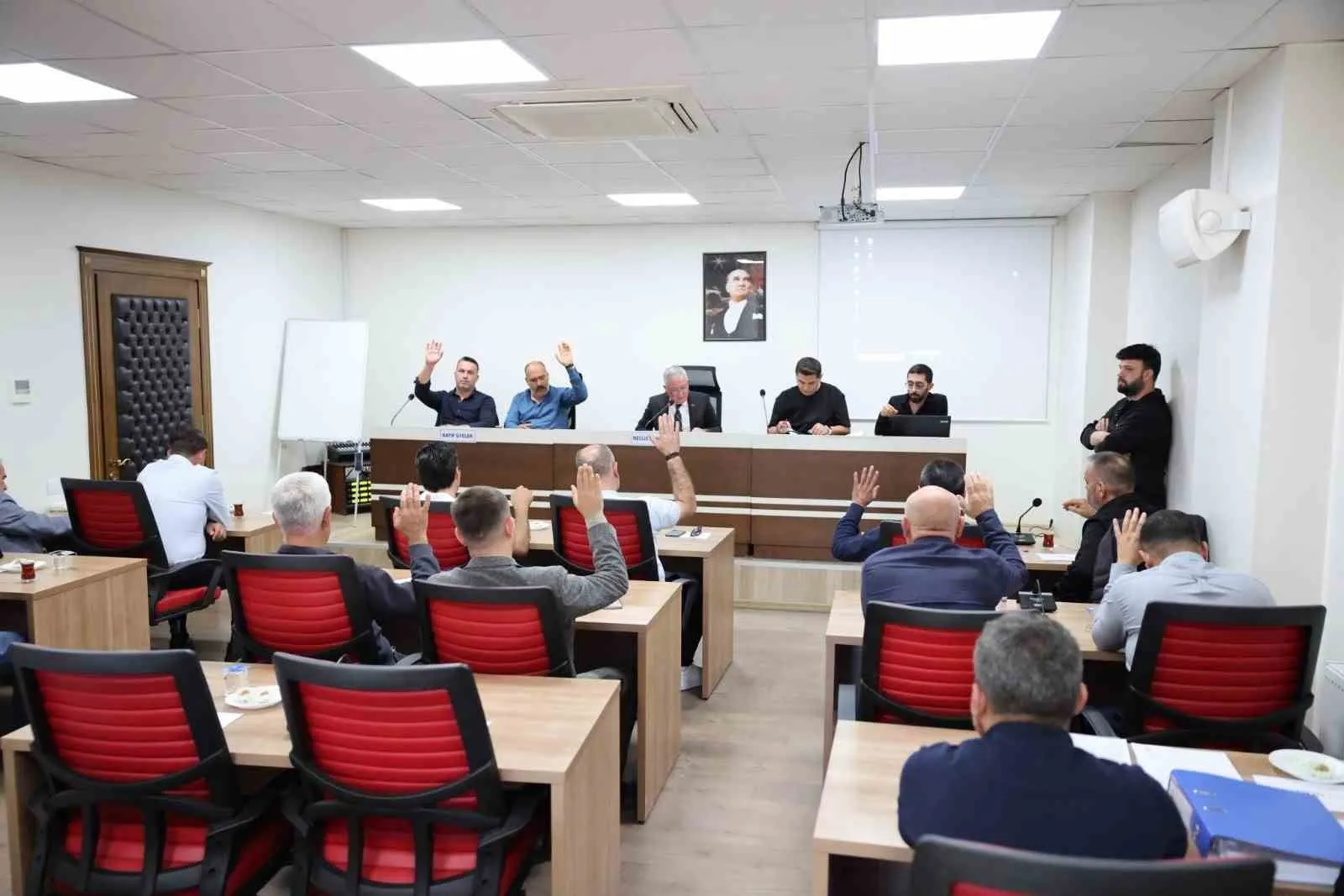 Honaz’da mali disiplin dönemi: 2027 bütçesi borçsuz onaylandı