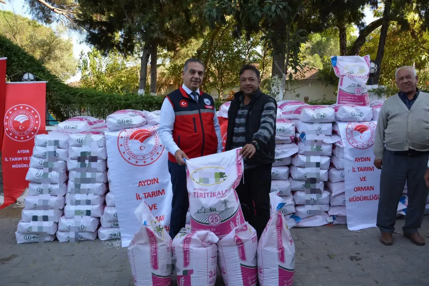 Çine’de hayvancılığa dev destek: Meralar yeşilleniyor, üreticinin yüzü gülüyor