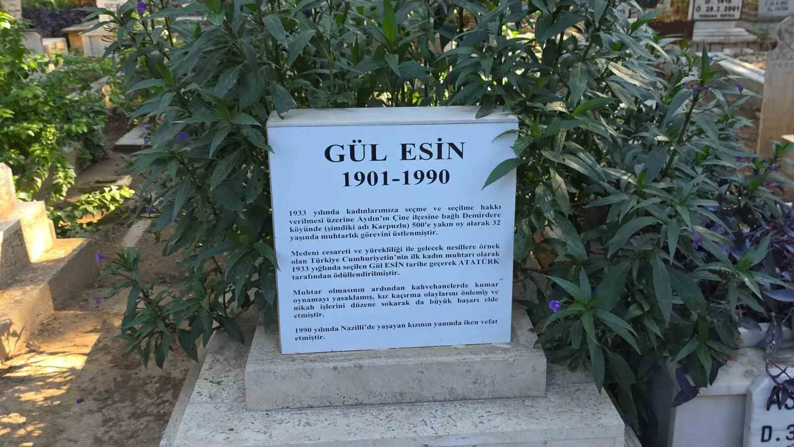 Cumhuriyetin öncü kadın muhtarı Nazilli’de dualarla anıldı