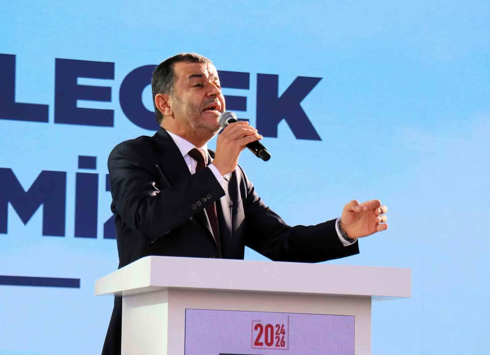 Denizli’de 16 milyar liralık dev hamle: Özgür Özel’den yerel yönetimlere tam not