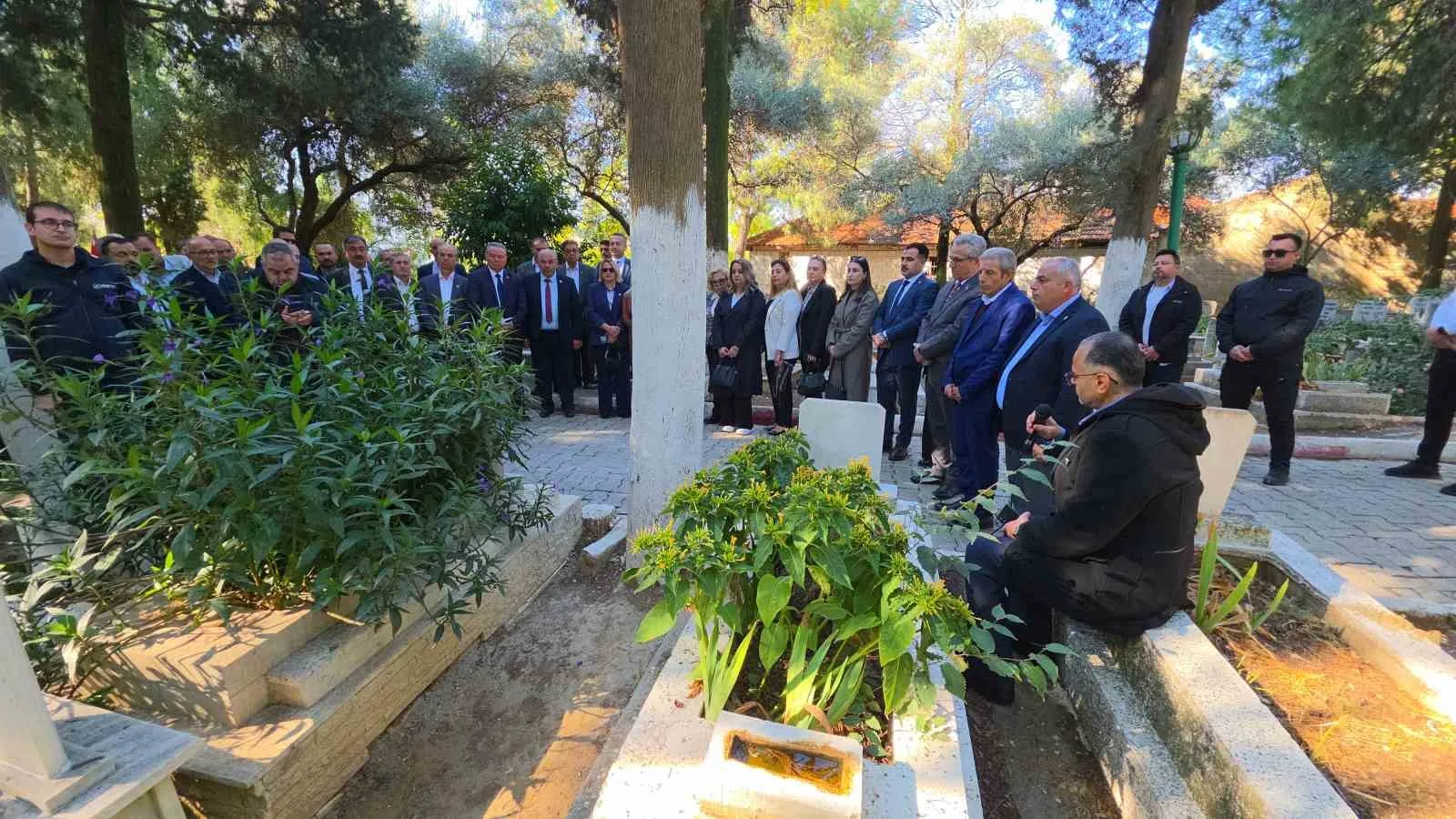 Cumhuriyetin öncü kadın muhtarı Nazilli’de dualarla anıldı