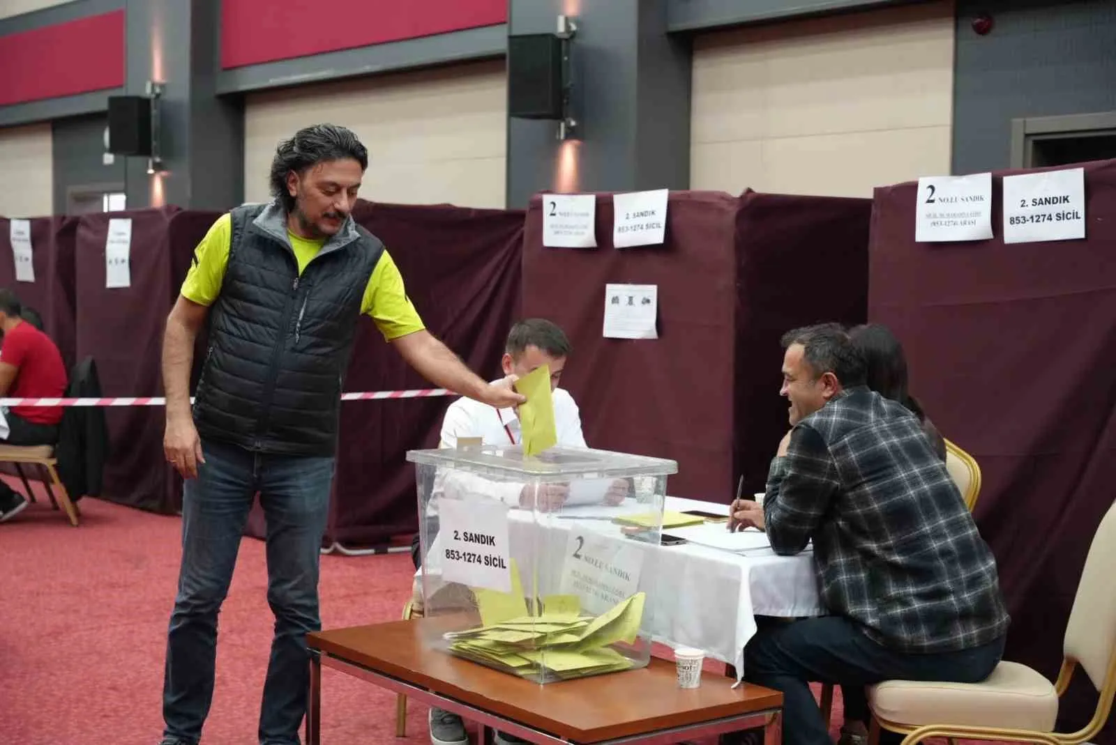 Denizli Barosu’nda sandıktan değişim çıktı: Zirveye bir kadın avukat oturdu