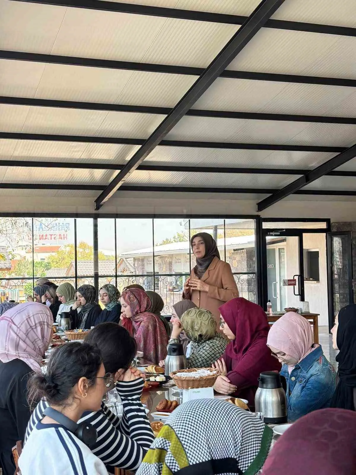 Geleceğin hekimlerine manevi rehberlik: AFSÜ öğrencileriyle özel buluşma