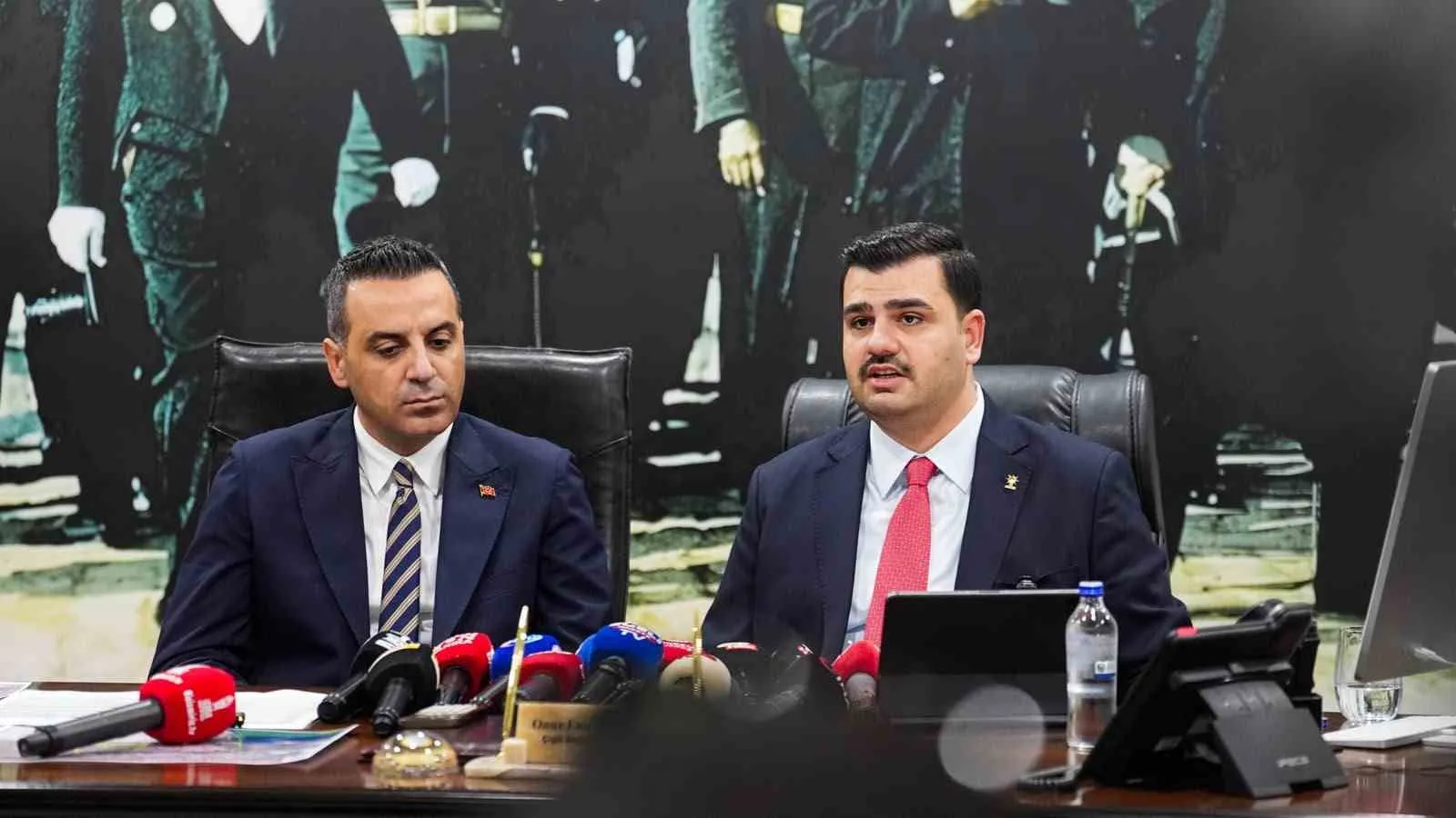 AK Parti'den İzmir mesajı: Hizmet dönemini başlattık