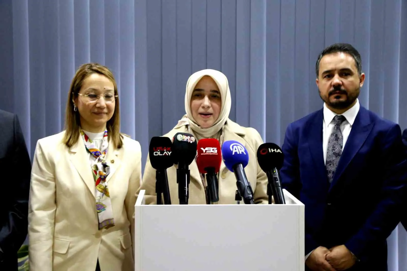 Özlem Zengin’den Uşak mesajı: Siyasetin rotasını milletin talepleri belirliyor