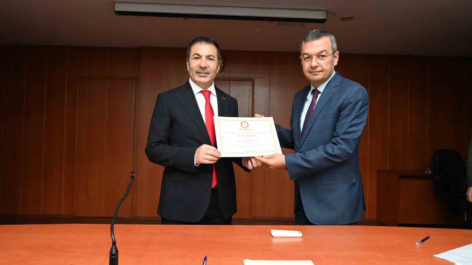 Denizli Ticaret Odası’nda koltuklar sahiplerini buldu: Uğur Erdoğan’dan güven tazeleyen hamle