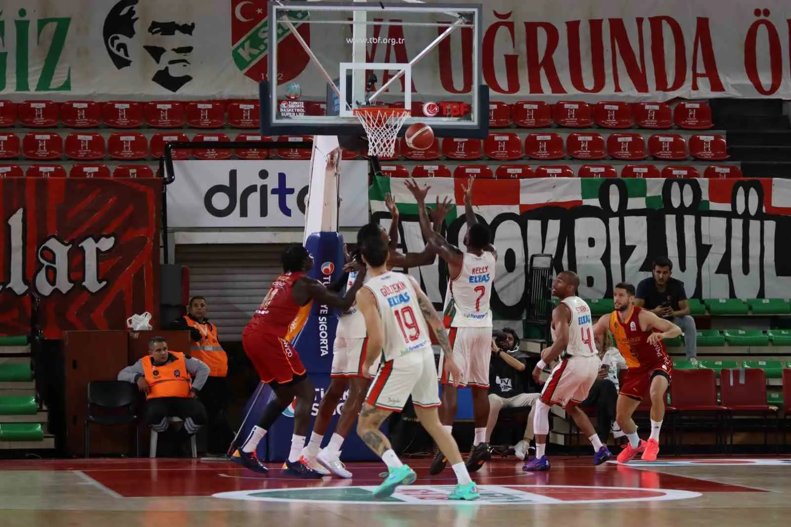 Kaf-Kaf evinde nefes kesti: Galatasaray uzatmada pes etti