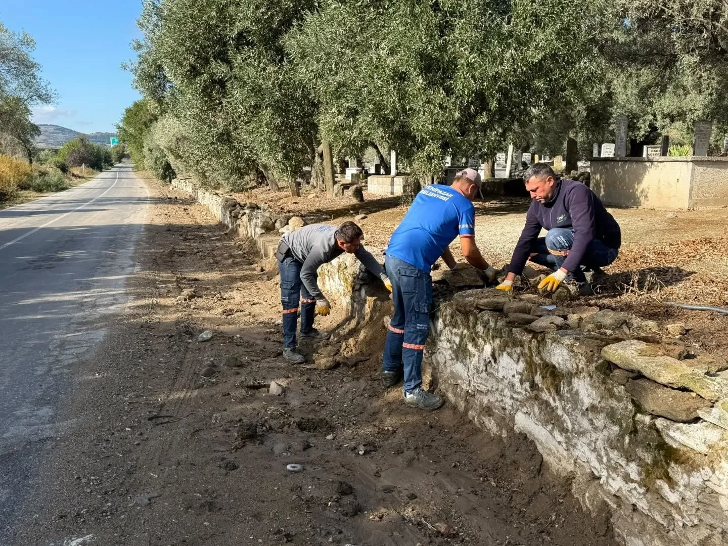 Yenipazar’da vefa mesaisi: Ecdat yadigarı alanlar yenileniyor