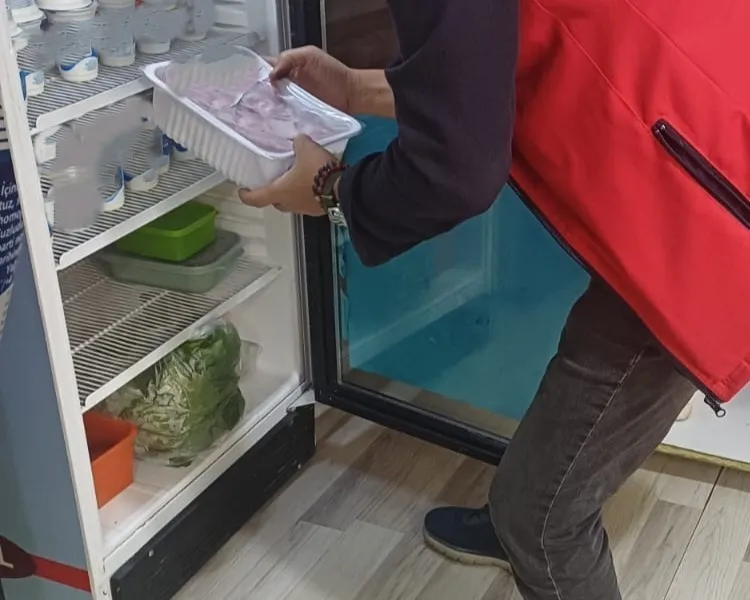 Uşak’ta okul sıralarında sağlık nöbeti: Kantinler mercek altına alındı