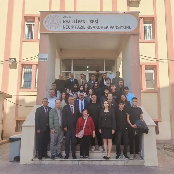 Nazilli'de egitimin gelecegi genclerle masaya yatirildi